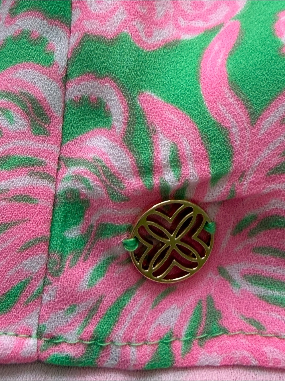 Lilly Pulitzer Fauna Green Party Like a Pineapple V-Neck Straight Hem Florin - Picture 8 of 8